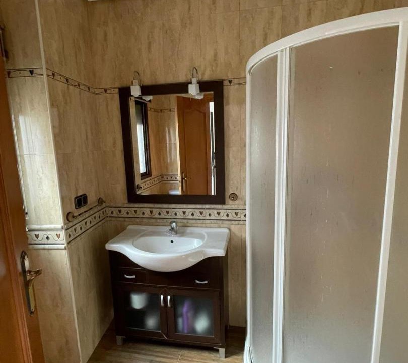 Photo of Bathroom in Iznatoraf