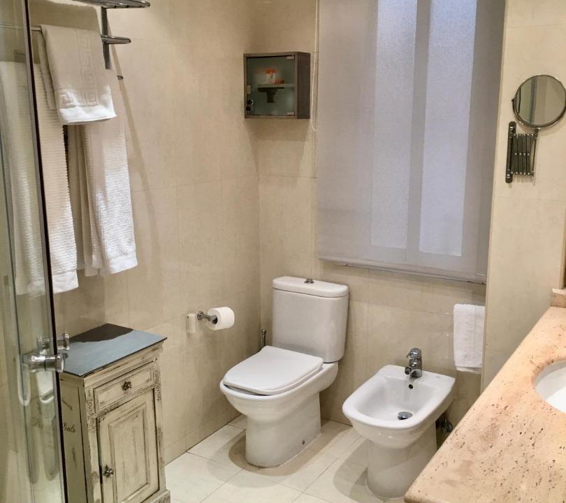 Photo of Bathroom in Logrono City Centre