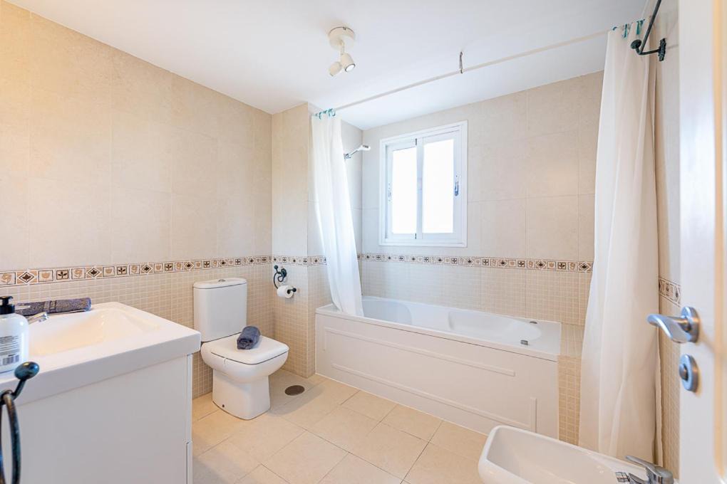 Photo of Bathroom in Torrequebrada