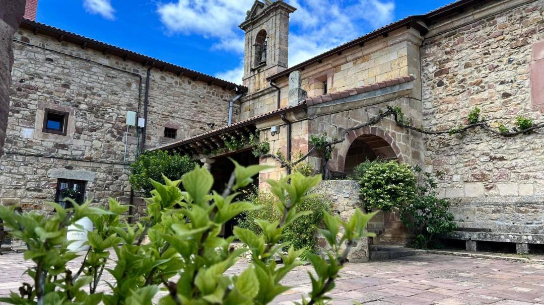 Photo of Others in Santa Maria de Nava