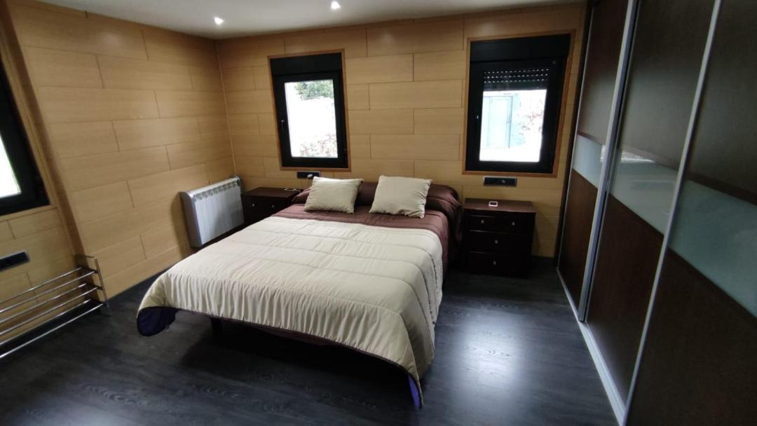 Photo of Bedroom in Sober
