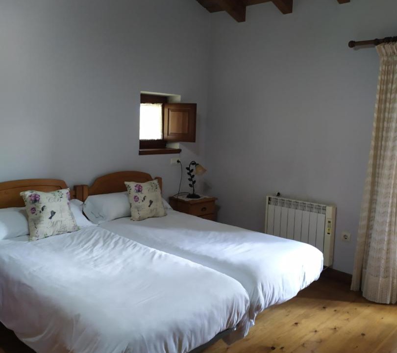 Photo of Bedroom in Perlleces