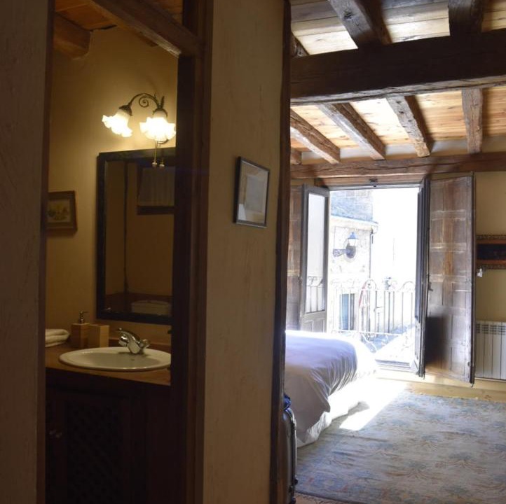 Photo of Bedroom in Robregordo
