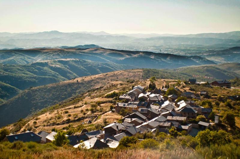 Photo of Buildings in El Acebo de San Miguel