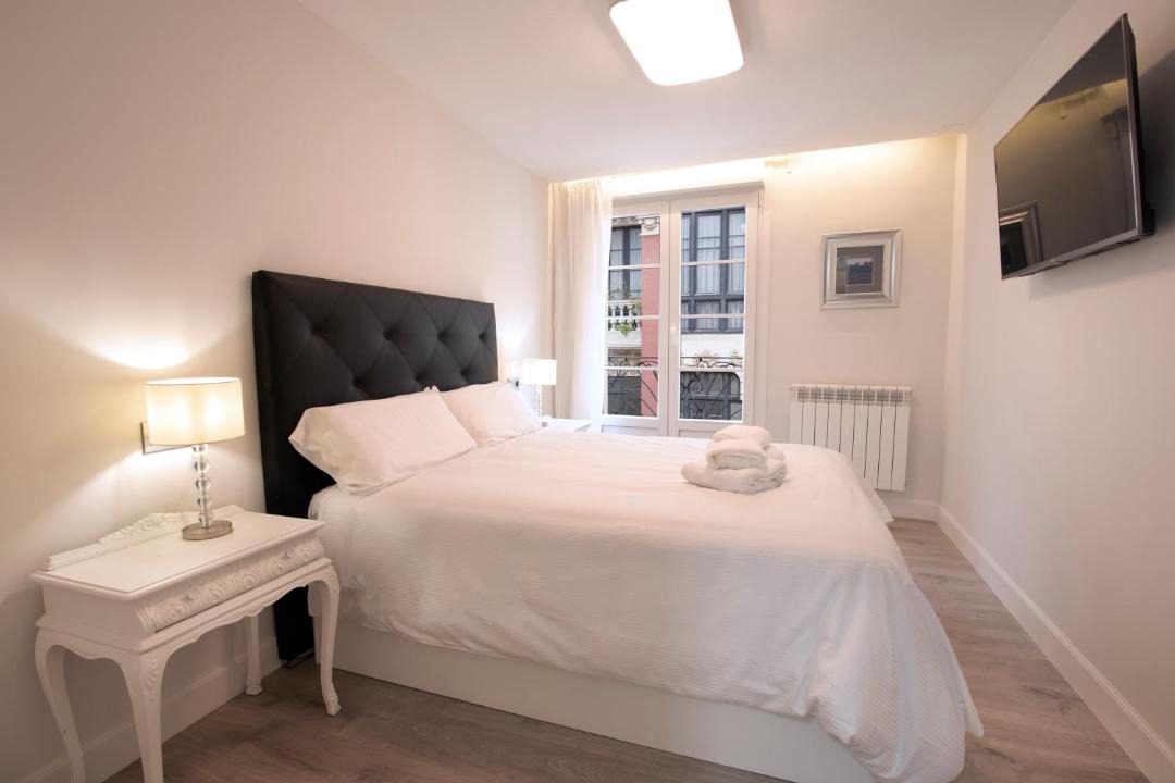 Photo of Bedroom in Logrono Historic Centre