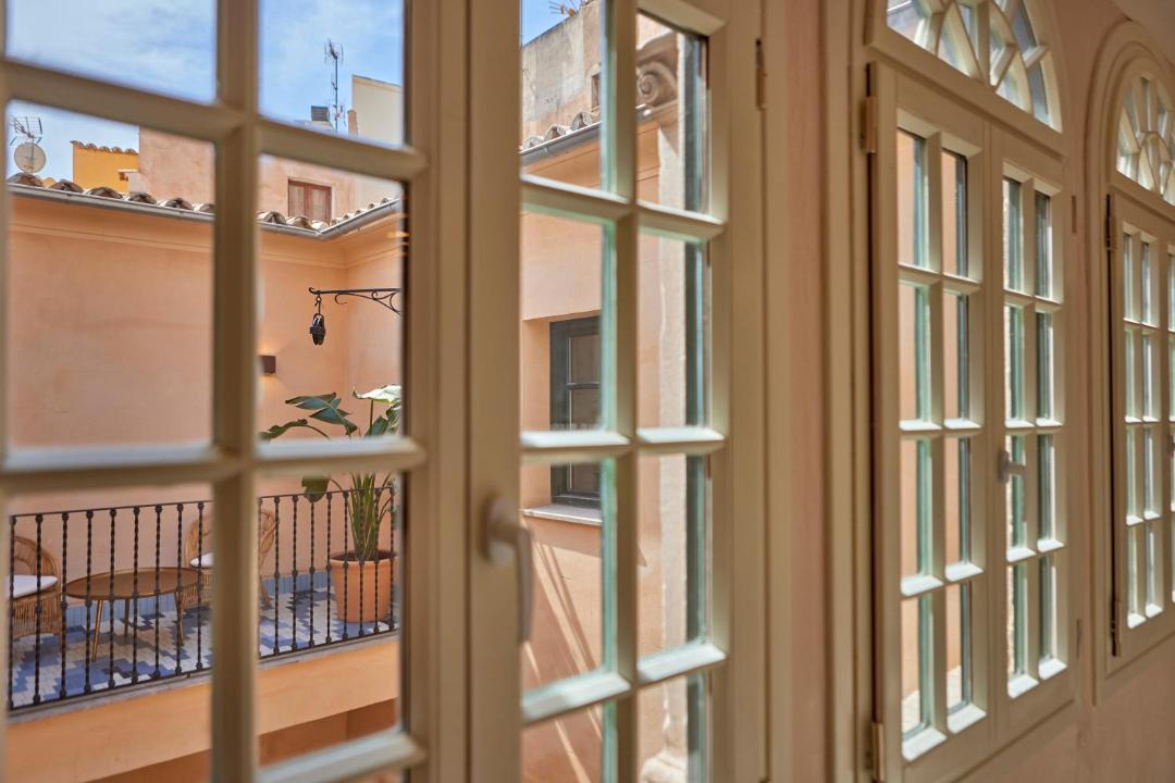 Photo of Patio Balcony in La Llotja-Born