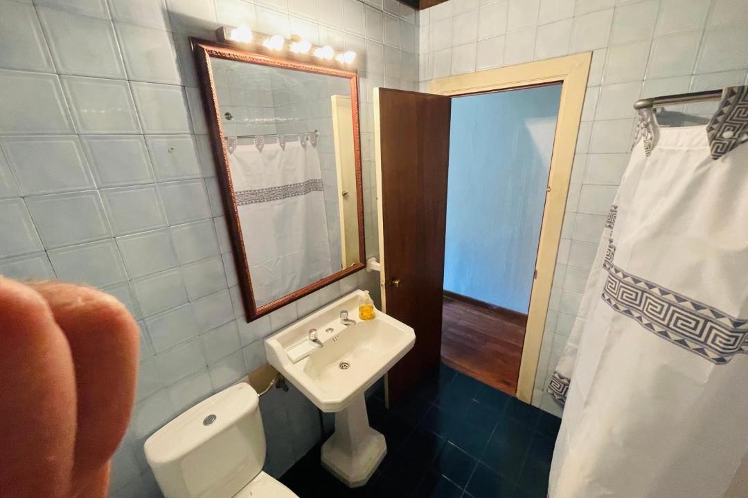Photo of Bathroom in Lon