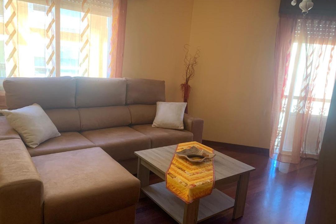 Photo of Livingroom in Naron
