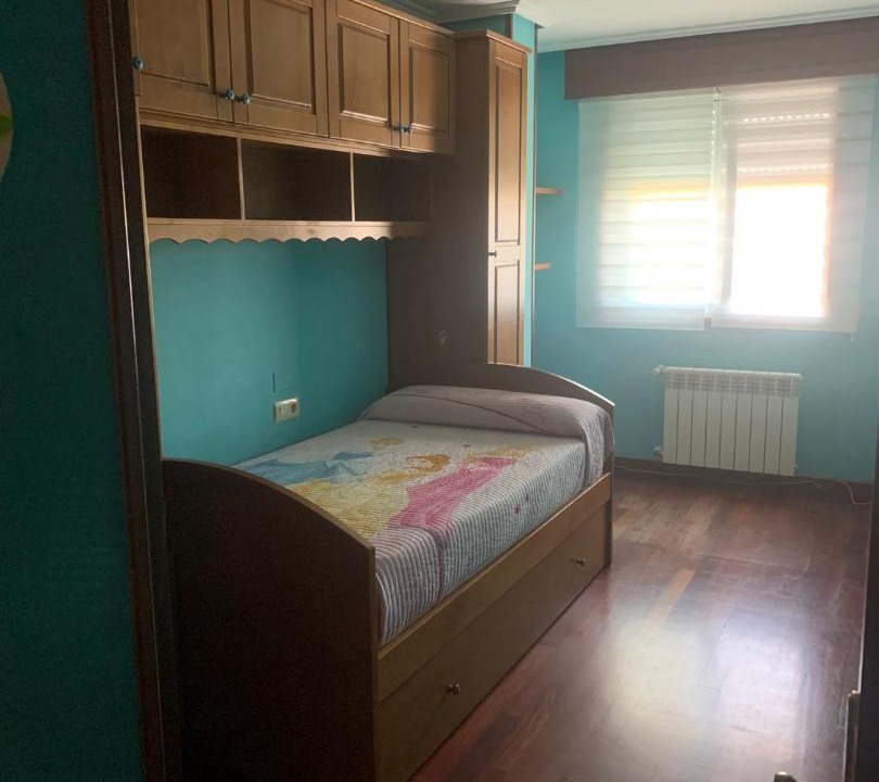 Photo of Bedroom in Naron