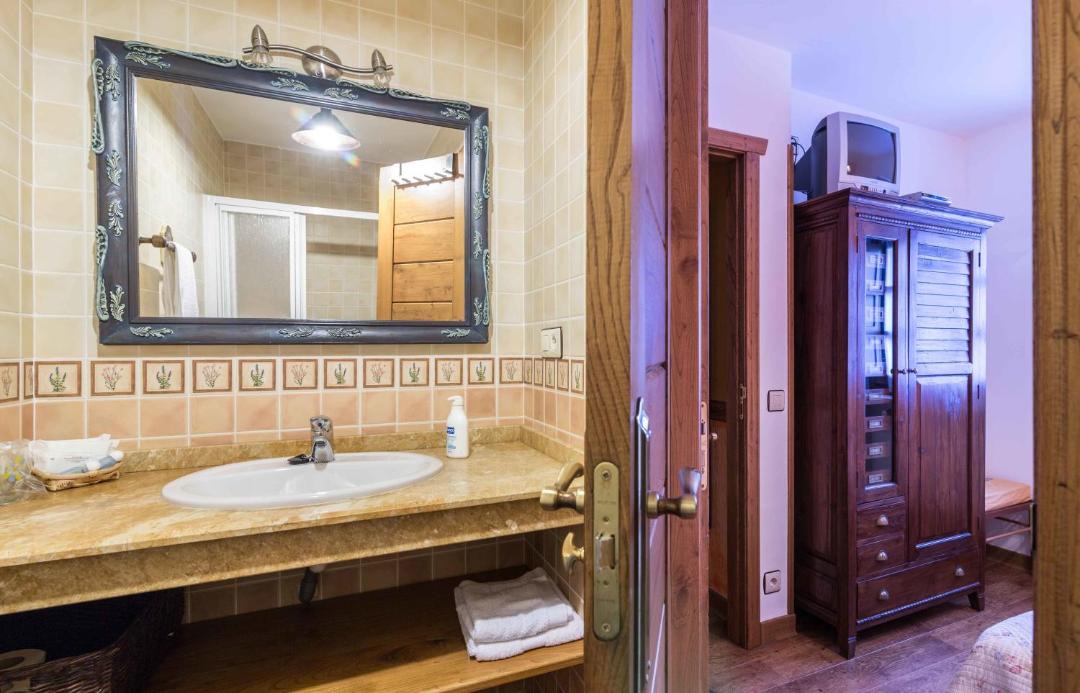 Photo of Bathroom in Limes