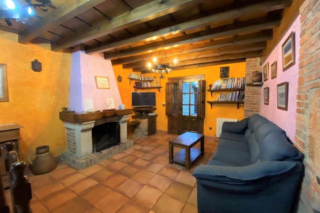 Photo of Livingroom in Parres
