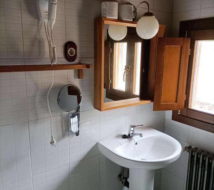 Photo of Bathroom in Cabrillanes