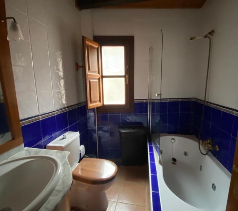 Photo of Bathroom in Caunedo