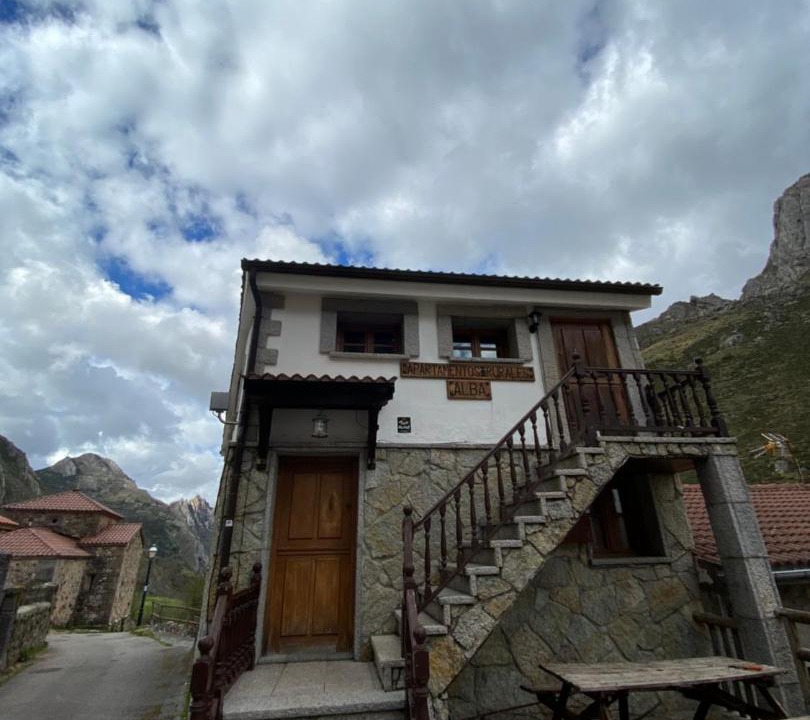Photo of Buildings in Caunedo