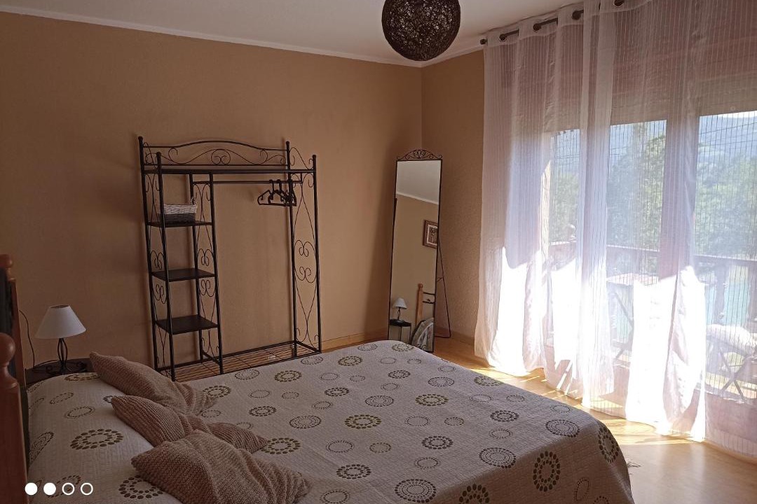 Photo of Bedroom in Llenin