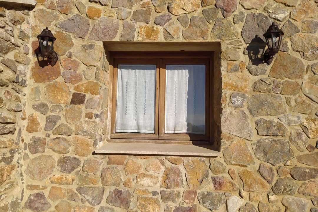 Photo of Buildings in Noviercas