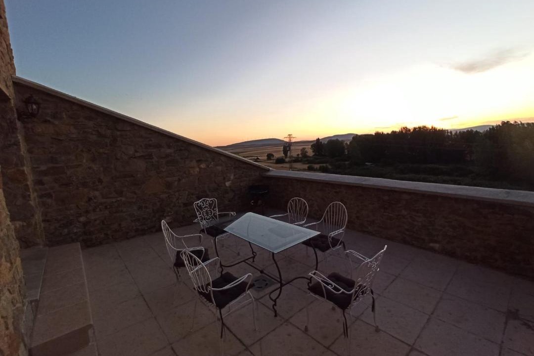Photo of Patio Balcony in Noviercas