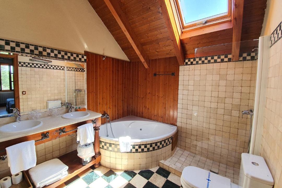 Photo of Bathroom in Moya