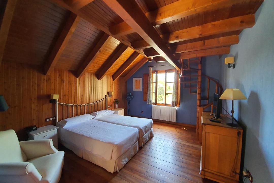 Photo of Bedroom in Moya
