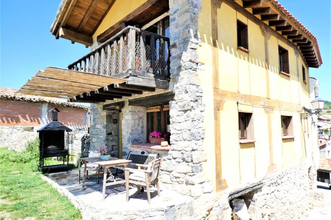 Photo of Buildings in Trevijano