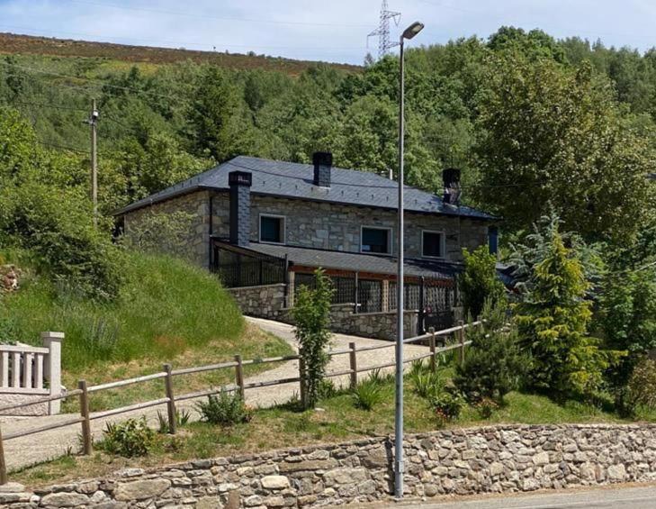 Photo of Buildings in Padornelo