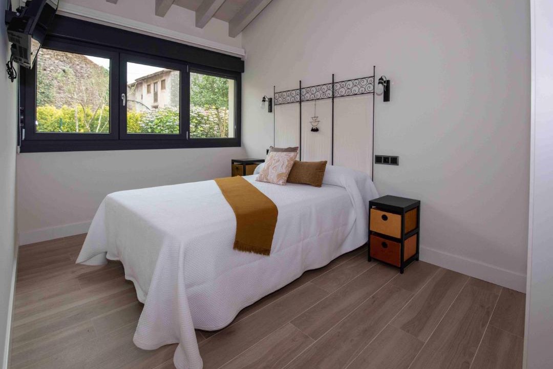 Photo of Bedroom in Poo