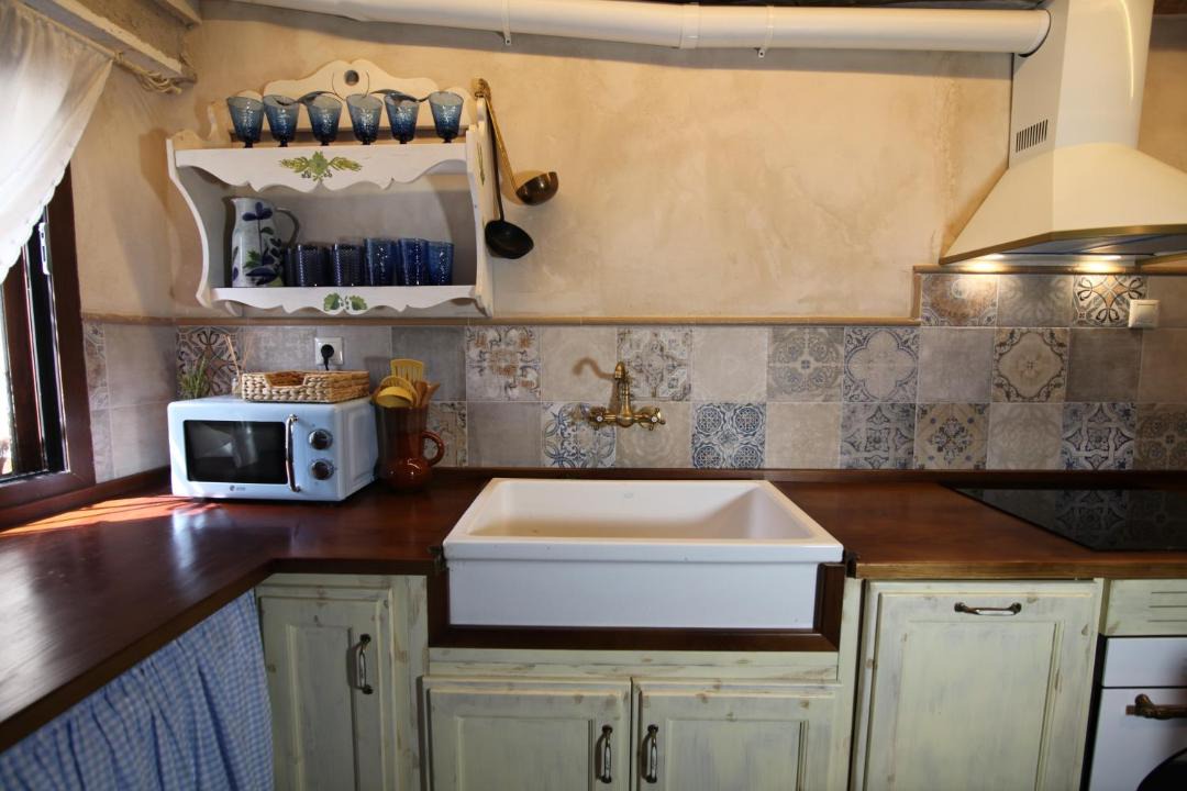 Photo of Kitchen in Montejo de la Vega de la Serrezuela