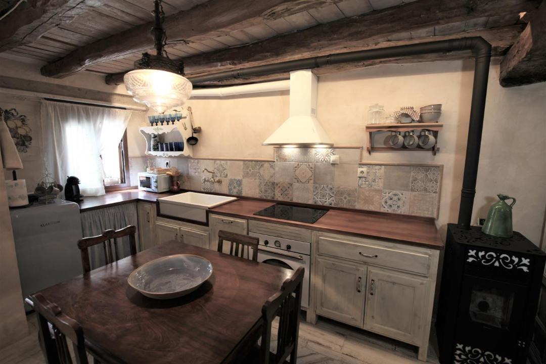 Photo of Kitchen in Montejo de la Vega de la Serrezuela