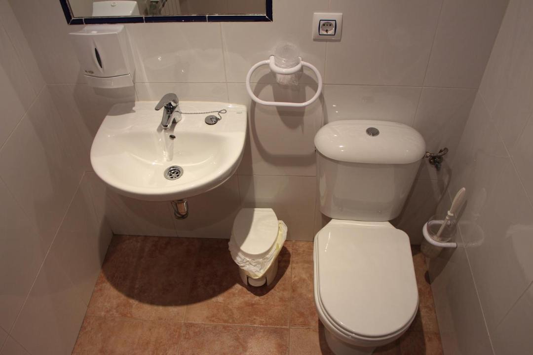 Photo of Others in Cremenes