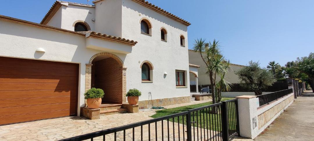 Photo of Buildings in Sant Pere Pescador