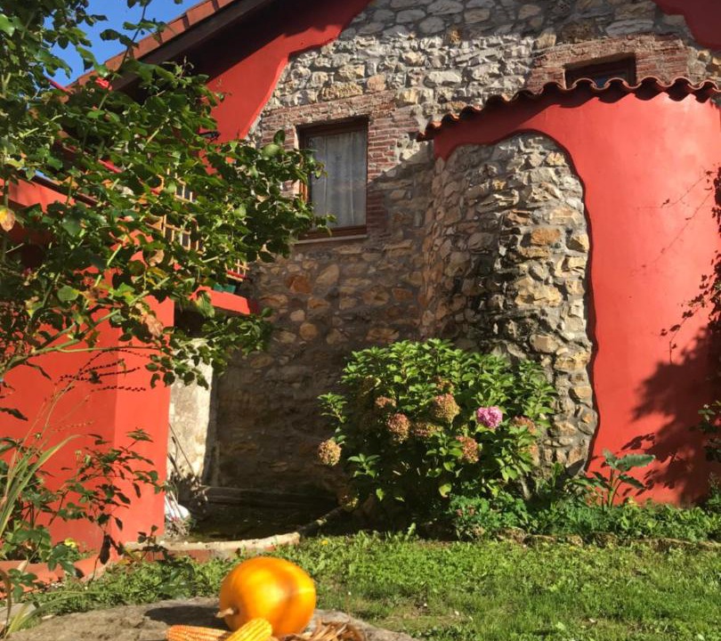 Photo of Buildings in Alava