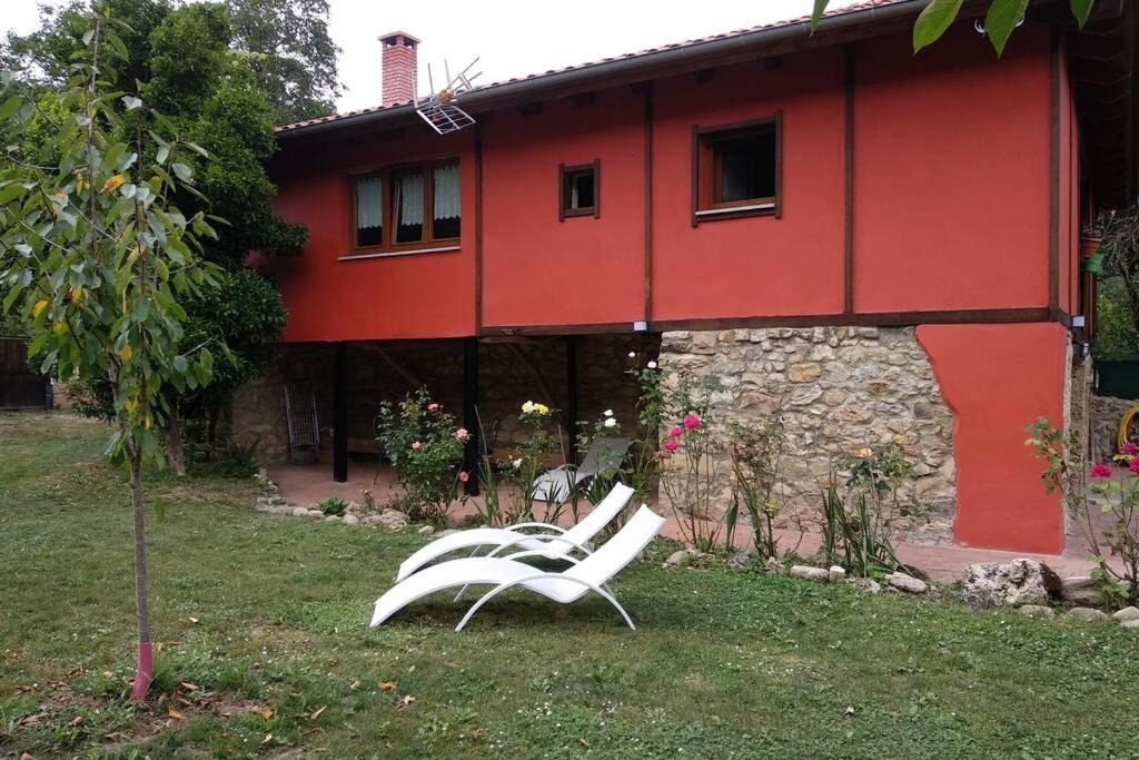 Photo of Buildings in Alava