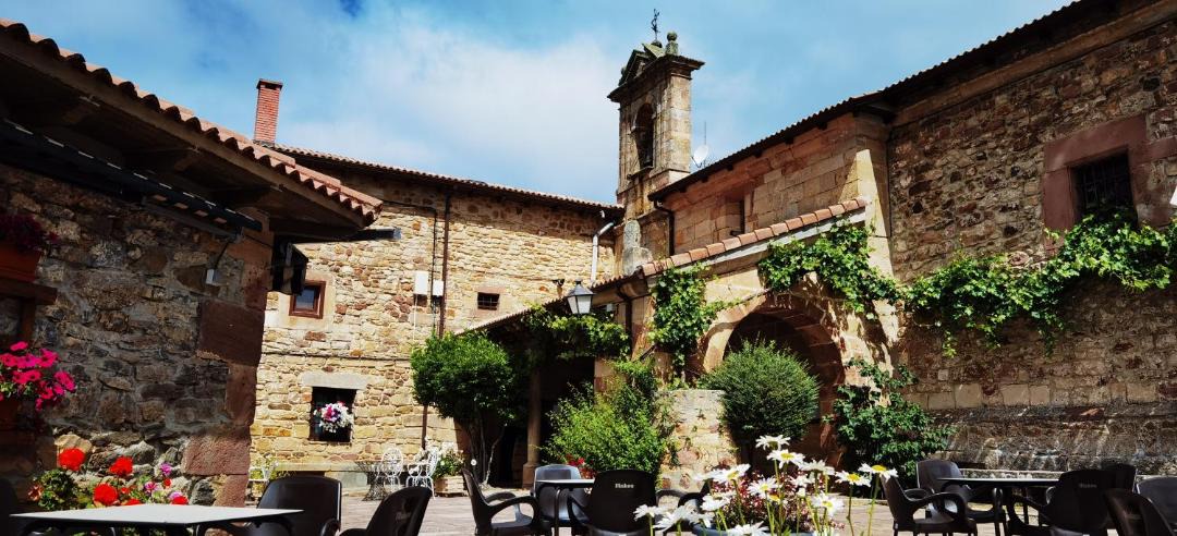 Photo of Others in Santa Maria de Nava