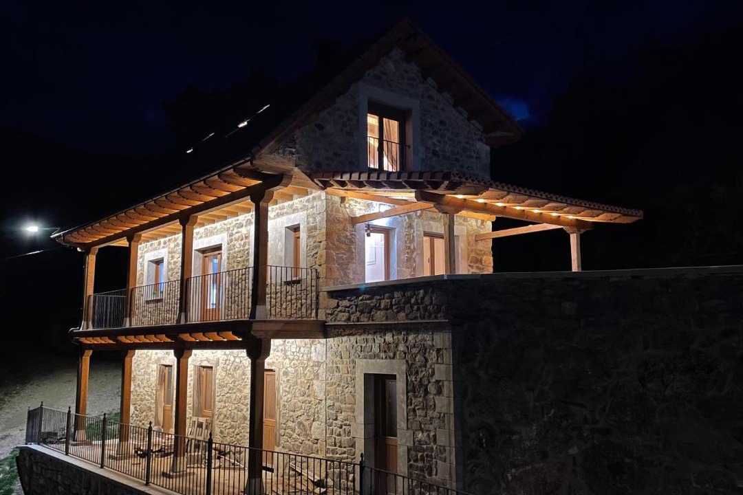 Photo of Buildings in Boca de Huergano