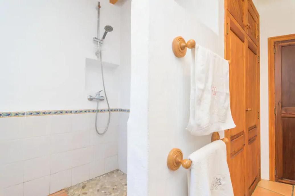 Photo of Bathroom in Biniaraix