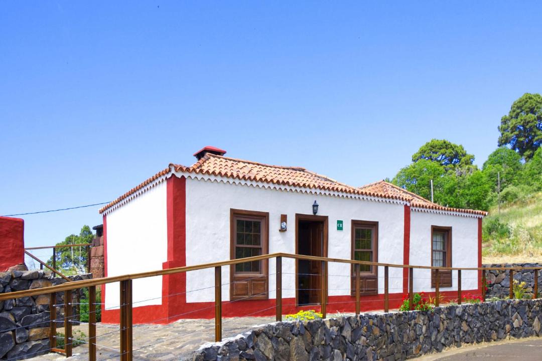 Photo of Buildings in Hoya Grande