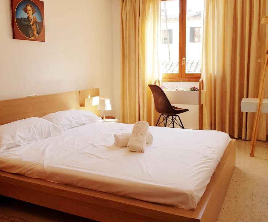 Photo of Bedroom in La Missio