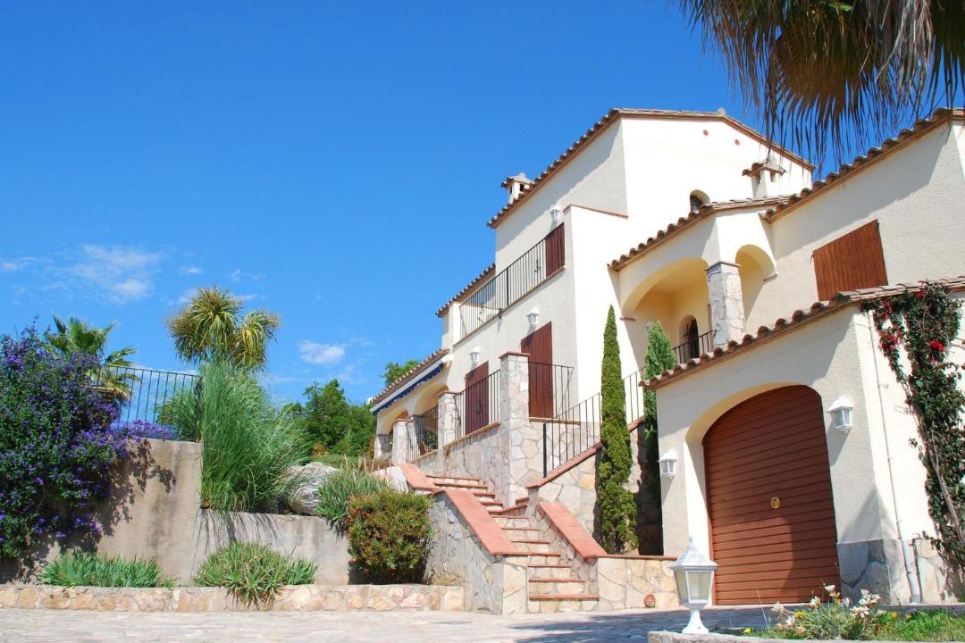 Photo of Buildings in Calonge