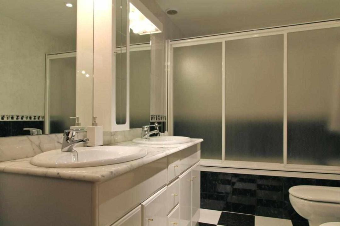 Photo of Bathroom in Casarejos