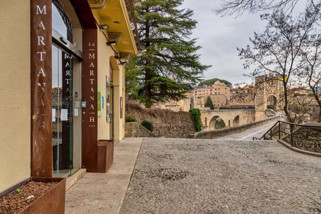 Photo of Others in Besalu