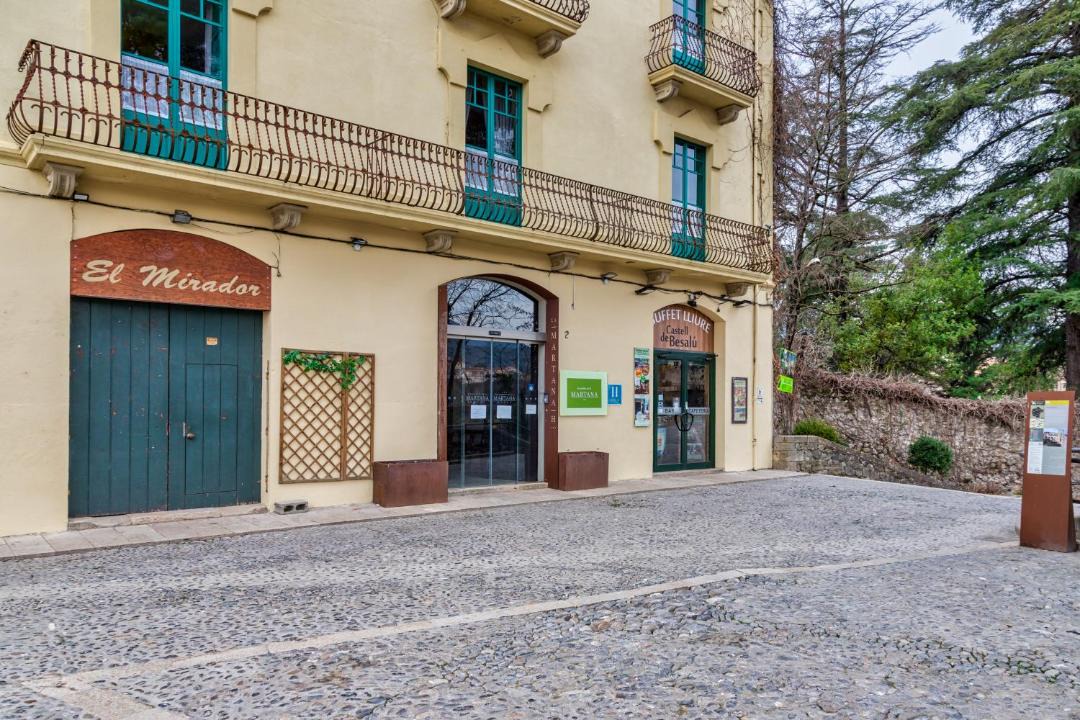 Photo of Others in Besalu