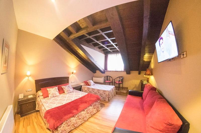Photo of Bedroom in Onis