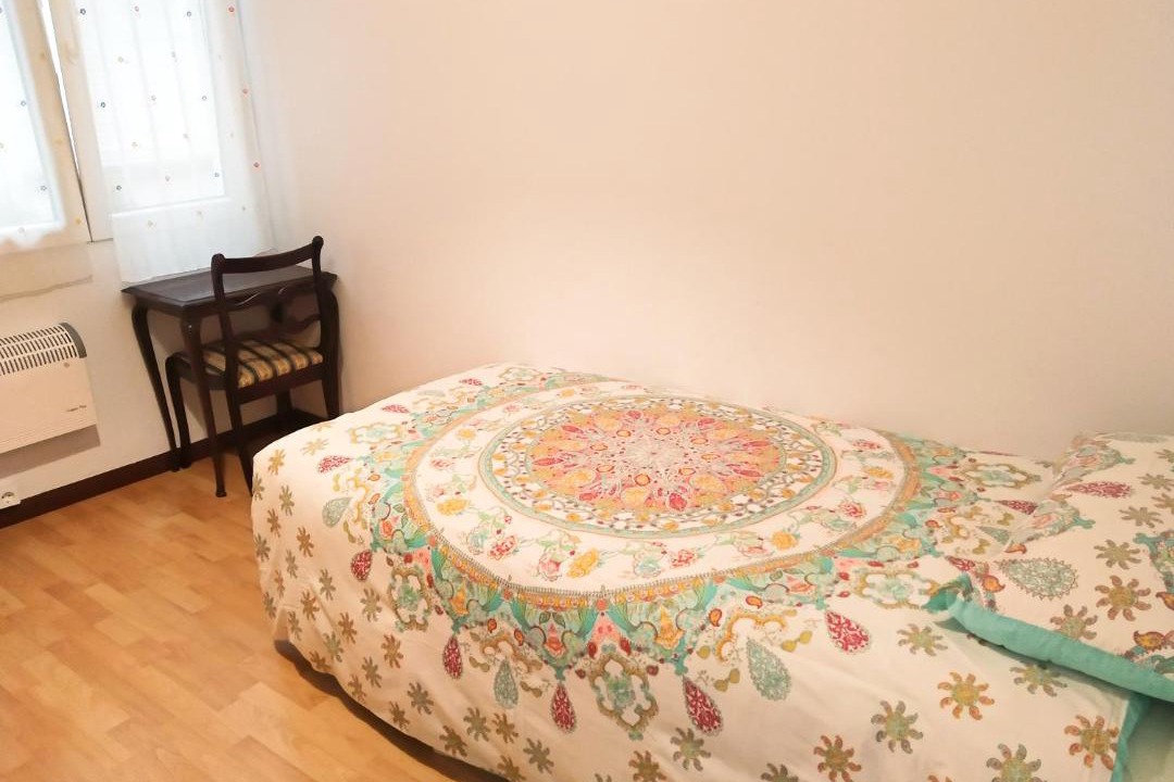 Photo of Bedroom in Oviedo City Centre