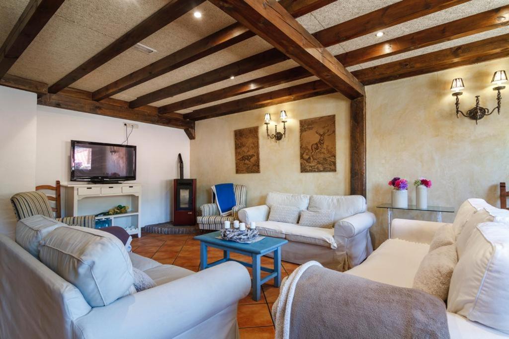 Photo of Livingroom in Laguna de Cameros
