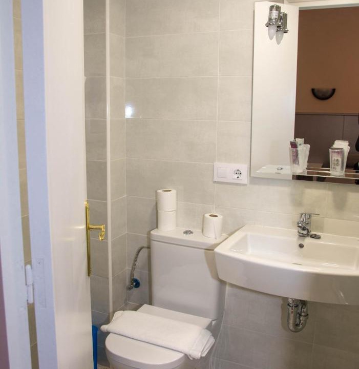 Photo of Bathroom in Castello d'Empuries