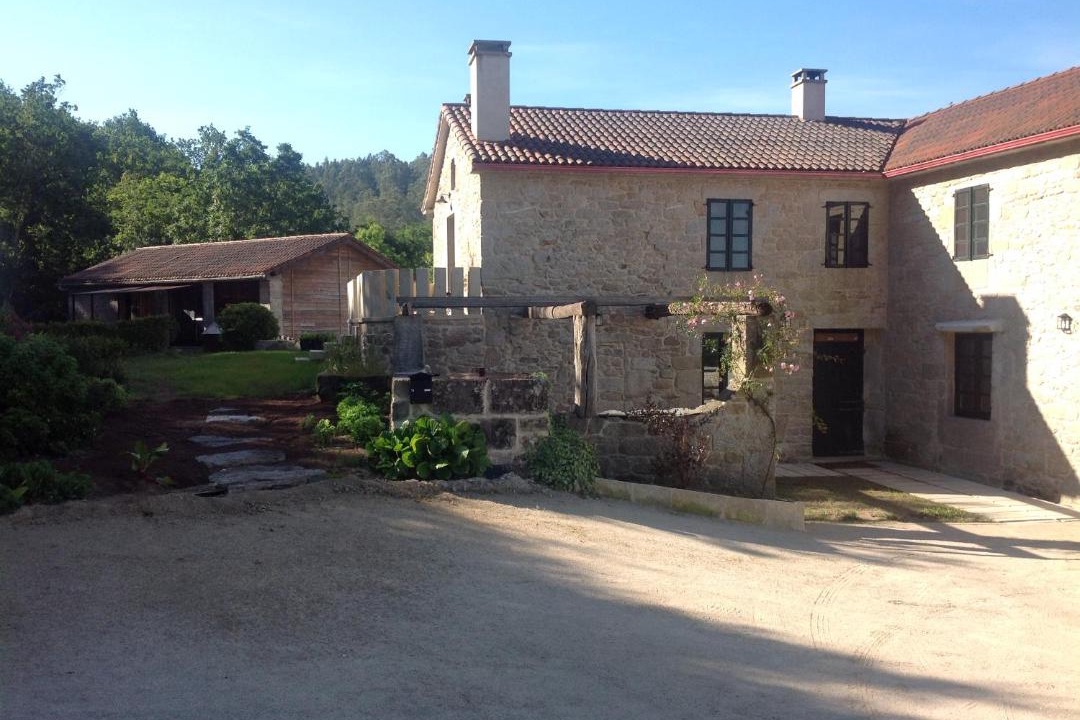 Photo of Buildings in Callobre