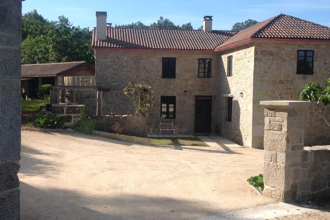 Photo of Buildings in Callobre