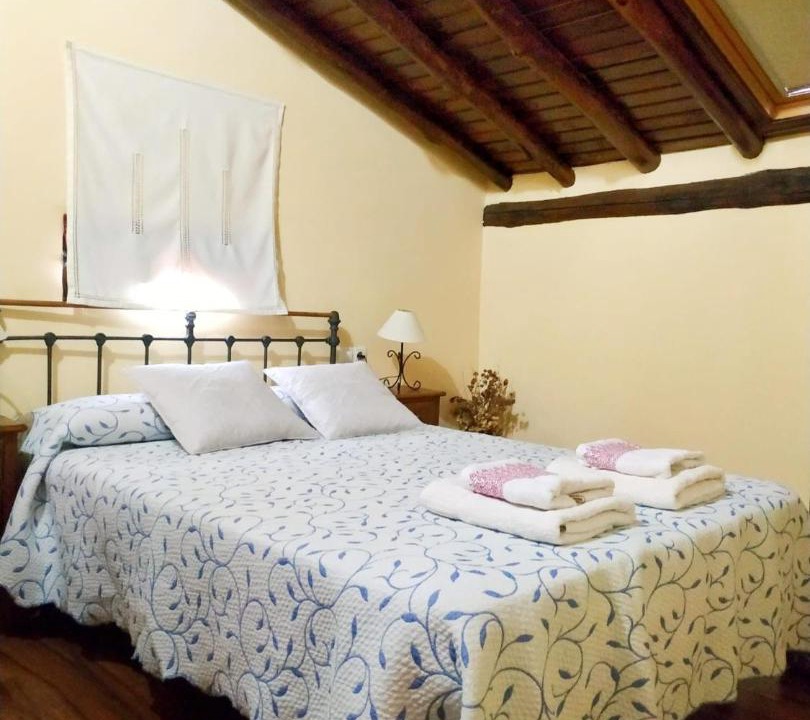 Photo of Bedroom in Miranda del Castanar