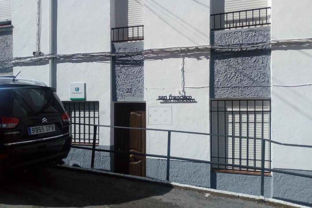 Photo of Buildings in Siles