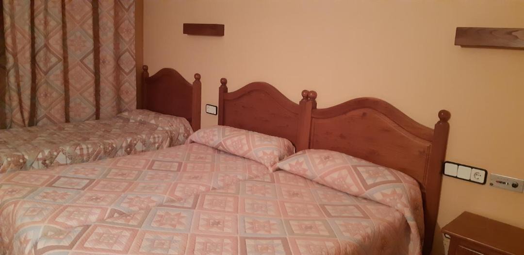 Photo of Bedroom in Llanaves de la Reina